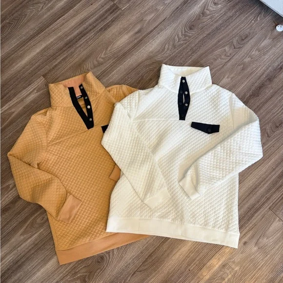 Two quilted grid like snap mock collar jackets in white and yellow orange - Picture 2 of 5